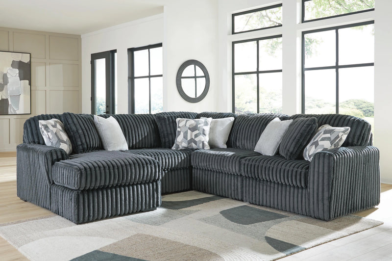 Monroe Sectional with Chaise