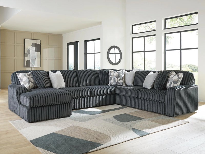 Monroe Sectional with Chaise