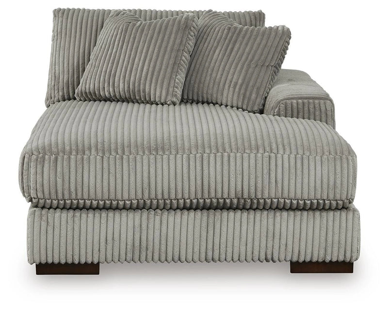 Lindyn Sectional with Chaise