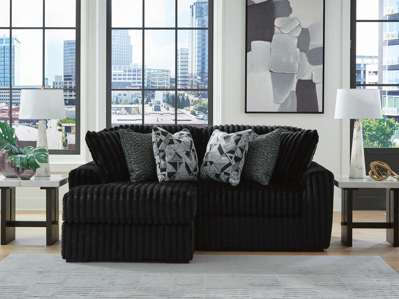 Monroe Sectional with Chaise